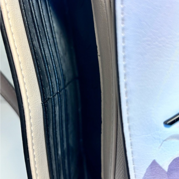 Simply Vera Vera Wang Floral Print Envelope Crossbody Bag Purple-Gray Faux - Picture 9 of 10